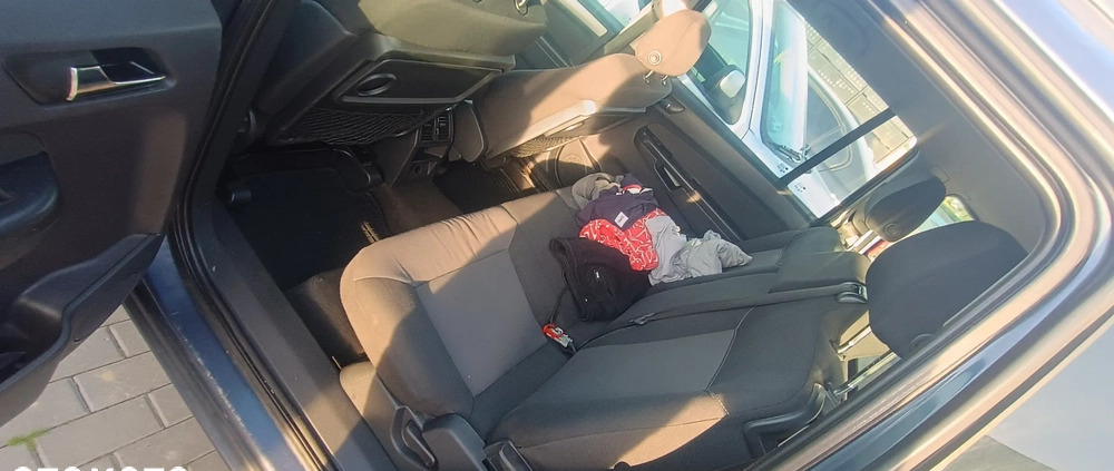 Opel Zafira cena 9800 przebieg: 300000, rok produkcji 2008 z Świdnik małe 56